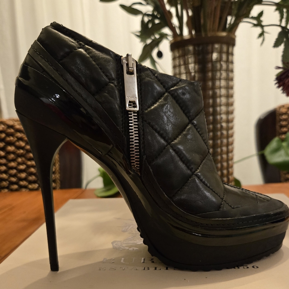 Beautiful Black Burberry Bootie